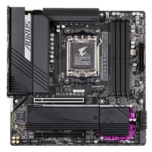 GIGABYTE B650M AORUS ELITE - vue 2