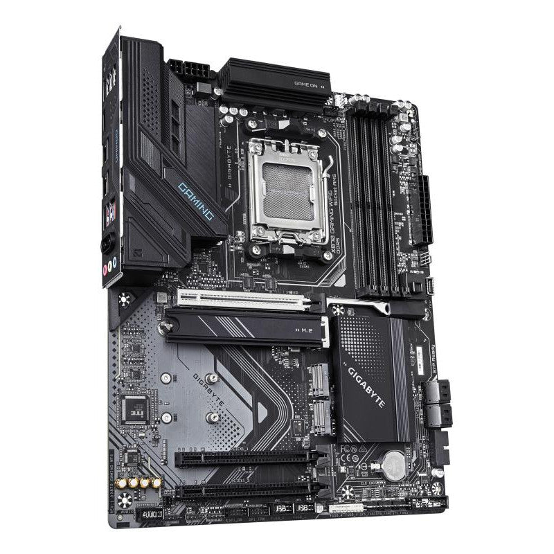 GIGABYTE X870 GAMING WF6 - vue 3